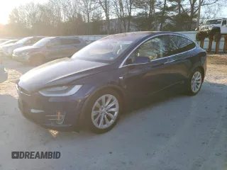 2016 Tesla Model X 70D with VIN 5YJXCBE25GF030182, listed as a Copart auction lot 82517974 with 109,352 mi miles and Salvage Title. Bid and sale history available at carsss.com. Image 1.