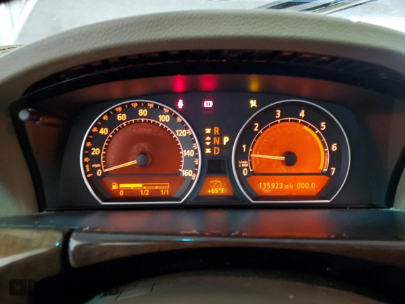 2004 BMW 7 Series 745Li z VIN WBAGN63584DS55291, wystawiony jako Copart lot #79178494 z przebiegiem 135 923 mil mil oraz Szkoda całkowita • Salvage title. Historia ofert i sprzedaży dostępna na DreamBid. Obrazek 9.