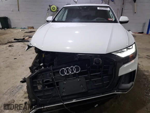2022 Audi Q8 Prestige with VIN WA1FVBF18ND023009, listed as a Copart auction lot 88035005 with 29,606 mi miles and Salvage Title. Bid and sale history available at carsss.com. Image 5.