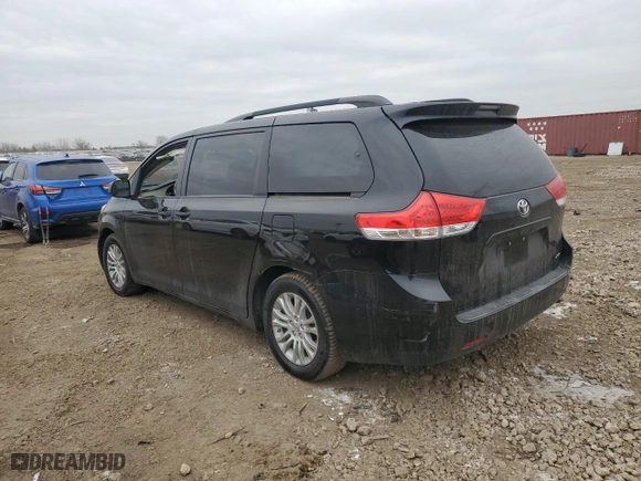2014 Toyota Sienna XLE with VIN 5TDYK3DC1ES526015, listed as a Copart auction lot 44515545 with 0 mi miles and Salvage Title. Bid and sale history available at carsss.com. Image 2.