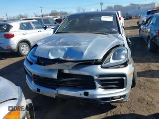 2021 Porsche Cayenne z VIN WP1BA2AY8MDA42886, wystawiony jako IAAI lot #41465968 z przebiegiem 17 062 mil mil oraz . Historia ofert i sprzedaży dostępna na DreamBid. Obrazek 12.