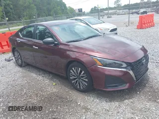 2024 Nissan Altima SV с VIN 1N4BL4DV3RN335949, выставлен на аукционе IAAI как лот 42509288 с пробегом 48 803 миль миль и . История ставок и продаж доступна на DreamBid. Изображение 1.