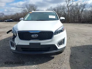 2018 Kia Sorento LX with VIN 5XYPGDA38JG426752, listed as a IAAI auction lot 41741931 with 45,912 mi miles. Bid and sale history available at carsss.com. Image 13.