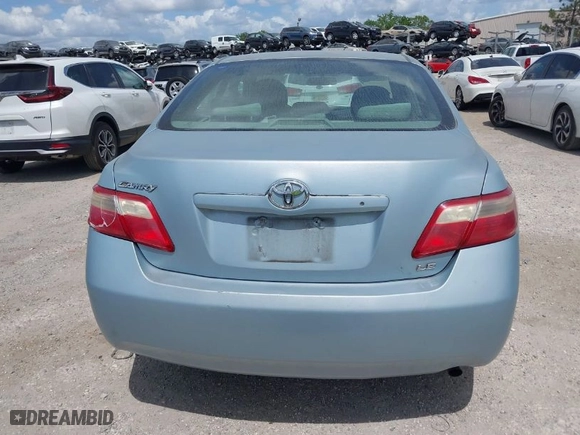 2007 Toyota Camry CE with VIN 4T1BE46KX7U520800, listed as a IAAI auction lot 41919653 with 118,930 mi miles. Bid and sale history available at carsss.com. Image 17.