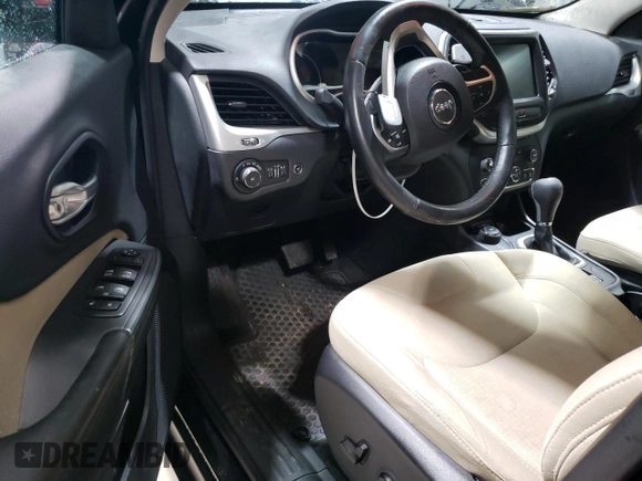 2016 Jeep Cherokee Latitude with VIN 1C4PJMCS5GW191468, listed as a Copart auction lot 58291485 with 106,695 mi miles and Salvage title. Bid and sale history available at DreamBid. Image 8.