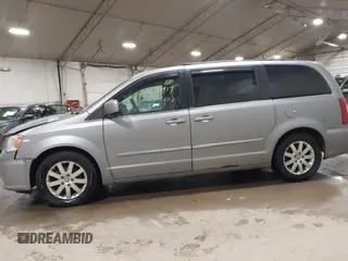 2013 Chrysler Town & Country Touring with VIN 2C4RC1BG0DR775313, listed as a IAAI auction lot 41738917 with 209,378 mi miles. Bid and sale history available at carsss.com. Image 14.