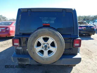 2020 Jeep Wrangler Unlimited Sport Altitude z VIN 1C4HJXDG0LW171400, wystawiony jako IAAI lot #41373446 z przebiegiem 82 113 mil mil oraz . Historia ofert i sprzedaży dostępna na DreamBid. Obrazek 16.