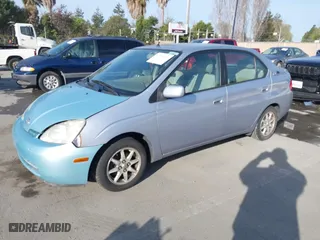 2002 Toyota Prius with VIN JT2BK18U120051566, listed as a IAAI auction lot 41839626 with 311,030 mi miles. Bid and sale history available at carsss.com. Image 2.