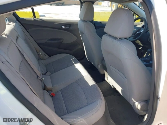 2018 Chevrolet Cruze LT with VIN 1G1BE5SM6J7188113, listed as a IAAI auction lot 42041110 with 60,706 mi miles. Bid and sale history available at carsss.com. Image 8.