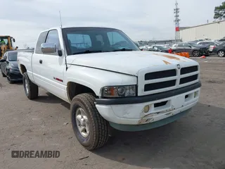 1997 Dodge 1500 with VIN 3B7HF13Y7VG748305, listed as a IAAI auction lot 41609939 with 274,396 mi miles. Bid and sale history available at carsss.com. Image 1.