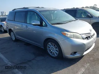 2013 Toyota Sienna XLE AAS с VIN 5TDYK3DC0DS360388, выставлен на аукционе IAAI как лот 41163681 с пробегом 146 920 миль миль и . История ставок и продаж доступна на DreamBid. Изображение 1.
