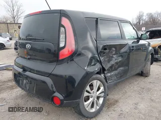2016 Kia Soul + with VIN KNDJP3A50G7343758, listed as a IAAI auction lot 41908741 with 62,000 mi miles. Bid and sale history available at carsss.com. Image 4.