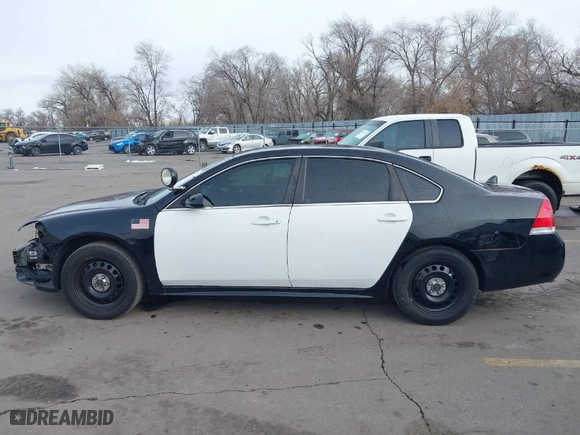 2016 Chevrolet Impala Limited Police Police with VIN 2G1WD5E30G1102940, listed as a IAAI auction lot 41601158 with NaN miles. Bid and sale history available at carsss.com. Image 14.