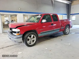 2000 Chevrolet Silverado 1500 LS with VIN 2GCEK19T2Y1252979, listed as a Copart auction lot 46718165 with 289,181 mi miles and Salvage Title. Bid and sale history available at carsss.com. Image 1.