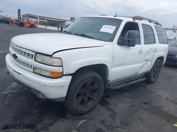 2003 Chevrolet Tahoe Z71 with VIN 1GNEK13Z03R240494, listed as a IAAI auction lot 42075566 with 203,398 mi miles. Bid and sale history available at carsss.com. Image 2.