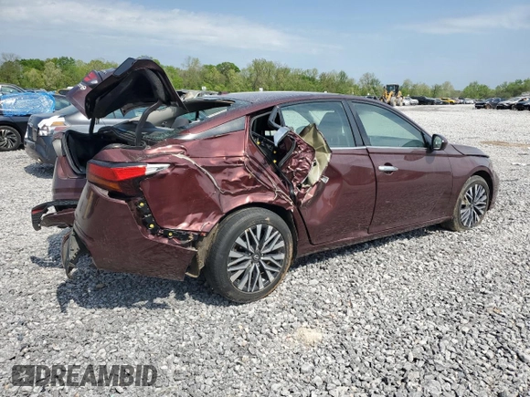 2023 Nissan Altima SV z VIN 1N4BL4DV4PN319949, wystawiony jako Copart lot #52446675 z przebiegiem 58 931 mil mil oraz Szkoda całkowita • Salvage title. Historia ofert i sprzedaży dostępna na DreamBid. Obrazek 3.