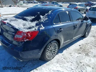 2010 Suzuki Kizashi SLS with VIN JS2RF9A74A6100418, listed as a IAAI auction lot 41588082 with 171,251 mi miles. Bid and sale history available at carsss.com. Image 4.