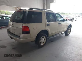 2005 Ford Explorer XLT z VIN 1FMZU63K55UA75025, wystawiony jako IAAI lot #42359692 z przebiegiem 104 954 mil mil oraz . Historia ofert i sprzedaży dostępna na DreamBid. Obrazek 4.