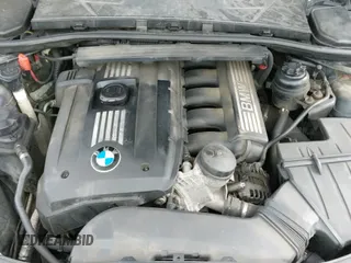 2007 BMW 3 Series 328xi с VIN WBAVC93597KX53921, выставлен на аукционе IAAI как лот 43141599 с пробегом 206 571 миль миль и . История ставок и продаж доступна на DreamBid. Изображение 12.