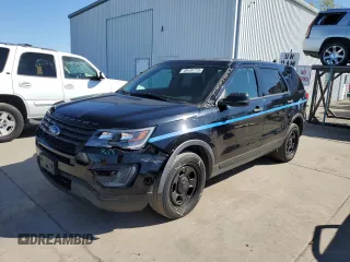 2017 Ford Police Interceptor Utility z VIN 1FM5K8AT5HGD25829, wystawiony jako Copart lot #48434775 z przebiegiem 97 005 mil mil oraz Czysty tytuł • Clean title. Historia ofert i sprzedaży dostępna na DreamBid. Obrazek 1.