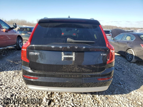 2022 Volvo XC90 Momentum with VIN YV4102PK9N1836637, listed as a Copart auction lot 46849895 with 129,346 mi miles and Clean Title. Bid and sale history available at carsss.com. Image 6.