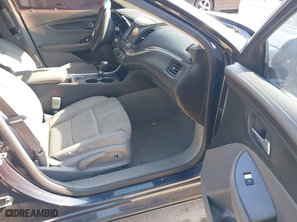 2014 Chevrolet Impala LS with VIN 2G11Y5SL3E9209885, listed as a IAAI auction lot 40714570 with 131,544 mi miles. Bid and sale history available at carsss.com. Image 5.