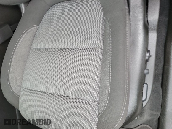 2022 Chevrolet Traverse LT Cloth z VIN 1GNEVGKW2NJ154512, wystawiony jako IAAI lot #42569716 z przebiegiem 84 735 mil mil oraz . Historia ofert i sprzedaży dostępna na DreamBid. Obrazek 11.