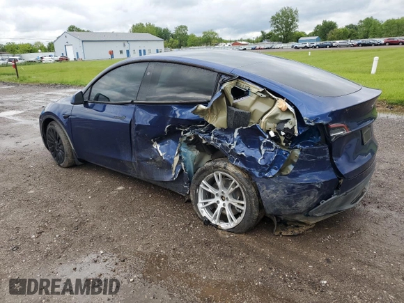 2024 Tesla Model Y Long Range z VIN 7SAYGDEE0RA286070, wystawiony jako Copart lot #58200425 z przebiegiem 16 881 mil mil oraz Szkoda całkowita • Salvage title. Historia ofert i sprzedaży dostępna na DreamBid. Obrazek 2.