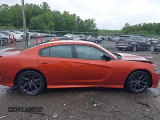 2020 Dodge Charger R/T z VIN 2C3CDXCT7LH176452, wystawiony jako IAAI lot #42370343 z przebiegiem 40 984 mil mil oraz . Historia ofert i sprzedaży dostępna na DreamBid. Obrazek 13.