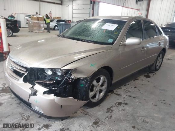 2007 Hyundai Azera GLS with VIN KMHFC46D07A201772, listed as a IAAI auction lot 41212596 with 314,234 mi miles. Bid and sale history available at carsss.com. Image 17.