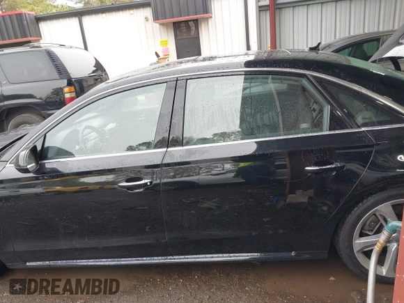 2018 Audi A8 L with VIN WAU44AFD8JN000478, listed as a IAAI auction lot 41726558 with 88,668 mi miles. Bid and sale history available at carsss.com. Image 15.