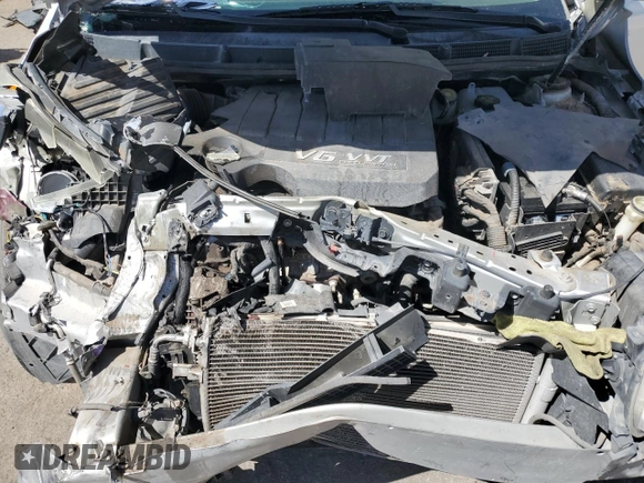 2013 Buick LaCrosse Leather z VIN 1G4GC5E30DF178804, wystawiony jako Copart lot #56604325 z przebiegiem 177 001 mil mil oraz Szkoda całkowita • Salvage title. Historia ofert i sprzedaży dostępna na DreamBid. Obrazek 11.