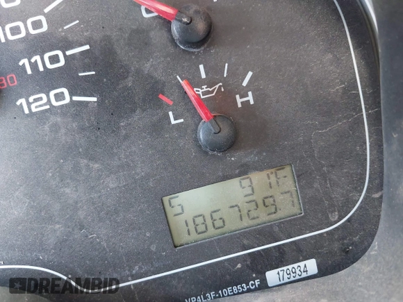 2004 Ford F-150 STX with VIN 1FTRX12W54NC30958, listed as a IAAI auction lot 42320503 with 186,729 mi miles and . Bid and sale history available at DreamBid. Image 7.