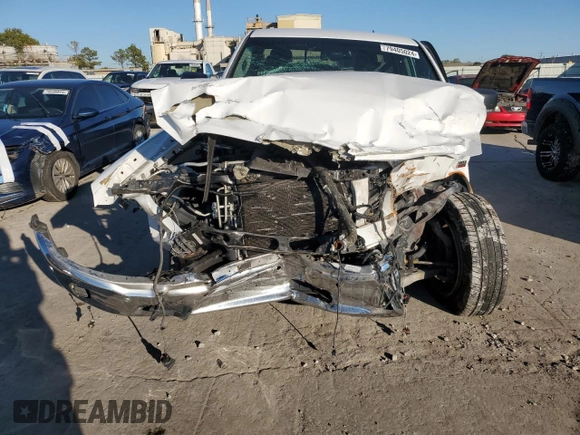 2018 Ram 1500 SLT z VIN 1C6RR6GT1JS101030, wystawiony jako Copart lot #79405024 z przebiegiem 107 436 mil mil oraz Szkody całkowita. Historia ofert i sprzedaży dostępna na DreamBid. Obrazek 5.