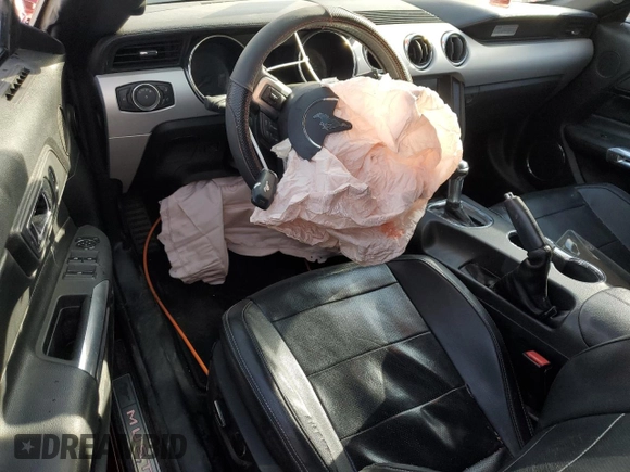 2017 Ford Mustang GT Premium z VIN 1FATP8FF6H5248079, wystawiony jako Copart lot #55159055 z przebiegiem 73 971 mil mil oraz Szkoda całkowita • Salvage title. Historia ofert i sprzedaży dostępna na DreamBid. Obrazek 8.