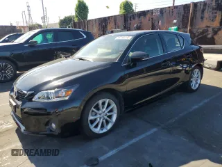 2012 Lexus CT 200h z VIN JTHKD5BH5C2086961, wystawiony jako Copart lot #56765215 z przebiegiem 85 566 mil mil oraz Szkody całkowita. Historia ofert i sprzedaży dostępna na DreamBid. Obrazek 1.