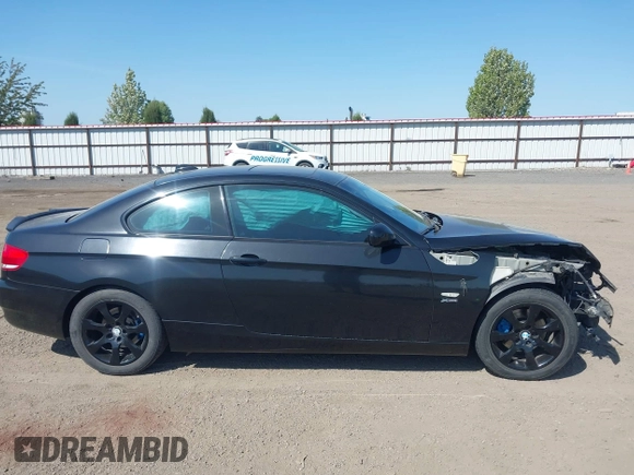 2010 BMW 3 Series z VIN WBAWV5C56AP081978, wystawiony jako IAAI lot #42170650 z przebiegiem 143 061 mil mil oraz . Historia ofert i sprzedaży dostępna na DreamBid. Obrazek 13.