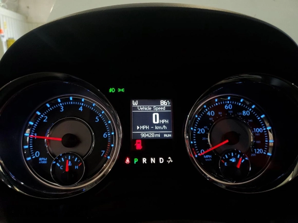 2016 Chrysler Town & Country Touring L Anniversary Edition with VIN 2C4RC1CG3GR284592, listed as a Copart auction lot 62499194 with 98,428 mi miles and Salvage Title. Bid and sale history available at DreamBid. Image 9.