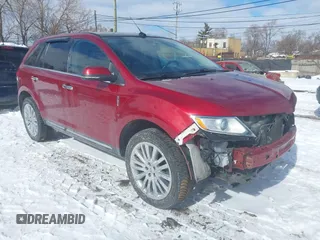 2014 Lincoln MKX with VIN 2LMDJ8JK2EBL06393, listed as a IAAI auction lot 41646903 with 118,394 mi miles. Bid and sale history available at carsss.com. Image 1.