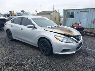2017 Nissan Altima S z VIN 1N4AL3AP9HC170690, wystawiony jako IAAI lot #41491071 z przebiegiem 99 061 mil mil oraz . Historia ofert i sprzedaży dostępna na DreamBid. Obrazek 1.