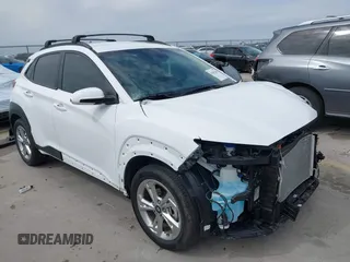 2022 Hyundai Kona SEL with VIN KM8K62AB8NU758652, listed as a IAAI auction lot 41692410 with 10,732 mi miles. Bid and sale history available at carsss.com. Image 1.