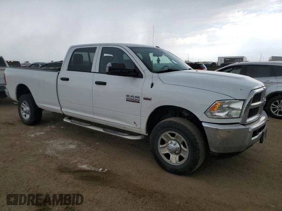 2018 Ram 2500 Tradesman z VIN 3C6UR5HJ0JG279228, wystawiony jako Copart lot #65447575 z przebiegiem 106 614 mil mil oraz Czysty tytuł • Clean title. Historia ofert i sprzedaży dostępna na DreamBid. Obrazek 4.