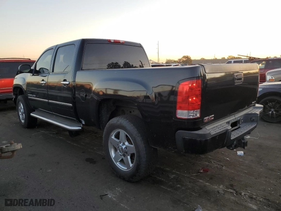 2011 GMC Sierra 2500HD Denali with VIN 1GT125CG9BF228602, listed as a Copart auction lot 74337994 with 162,319 mi miles and Salvage Title. Bid and sale history available at carsss.com. Image 2.