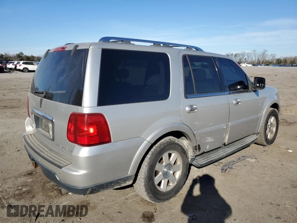 2006 Lincoln Navigator Luxury with VIN 5LMFU28516LJ16740, listed as a Copart auction lot 80648143 with 215,064 mi miles and Salvage Title. Bid and sale history available at carsss.com. Image 3.