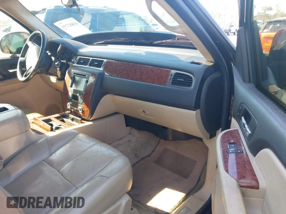 2007 Chevrolet Suburban LTZ with VIN 3GNFC16047G246612, listed as a IAAI auction lot 41802259 with Not Provided miles and . Bid and sale history available at DreamBid. Image 5.