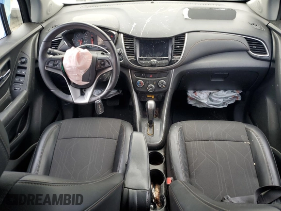 2022 Chevrolet Trax LT z VIN KL7CJLSM4NB551147, wystawiony jako Copart lot #47435715 z przebiegiem 15 005 mil mil oraz Szkoda całkowita • Salvage title. Historia ofert i sprzedaży dostępna na DreamBid. Obrazek 8.