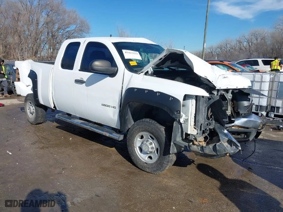 2010 Chevrolet Silverado 2500HD Work Truck with VIN 1GC5KVBG4AZ181530, listed as a IAAI auction lot 41422214 with 304,527 mi miles. Bid and sale history available at carsss.com. Image 1.