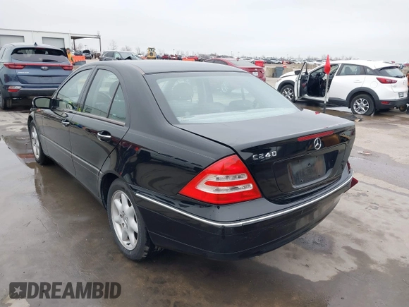 2003 Mercedes-Benz C 2.6L with VIN WDBRF61J93E013920, listed as a IAAI auction lot 41678945 with 90,448 mi miles. Bid and sale history available at carsss.com. Image 3.