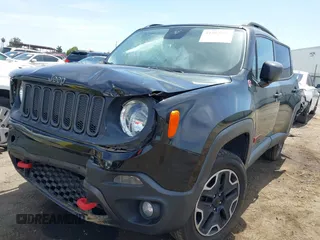 2017 Jeep Renegade Trailhawk z VIN ZACCJBCB4HPE54731, wystawiony jako IAAI lot #42282950 z przebiegiem 101 418 mil mil oraz . Historia ofert i sprzedaży dostępna na DreamBid. Obrazek 6.
