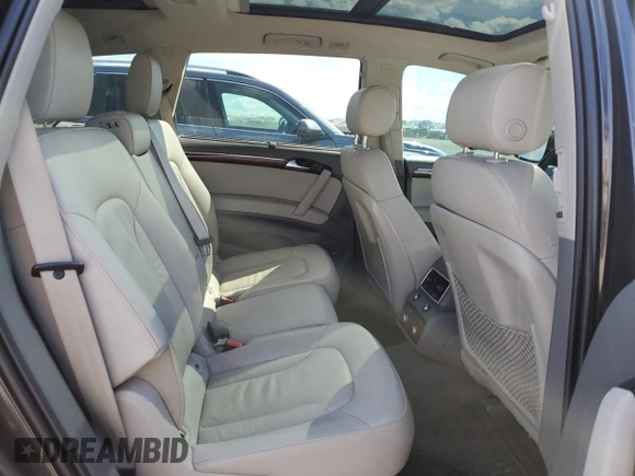 2015 Audi Q7 Premium Plus с VIN WA1LMAFE5FD014515, выставлен на аукционе Copart как лот 50829395 с пробегом 139 237 миль миль и Списание • Salvage title. История ставок и продаж доступна на DreamBid. Изображение 11.